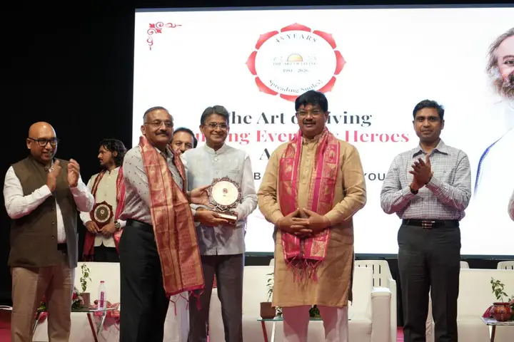 Award function — Gandhinagar, Gujarat (2)